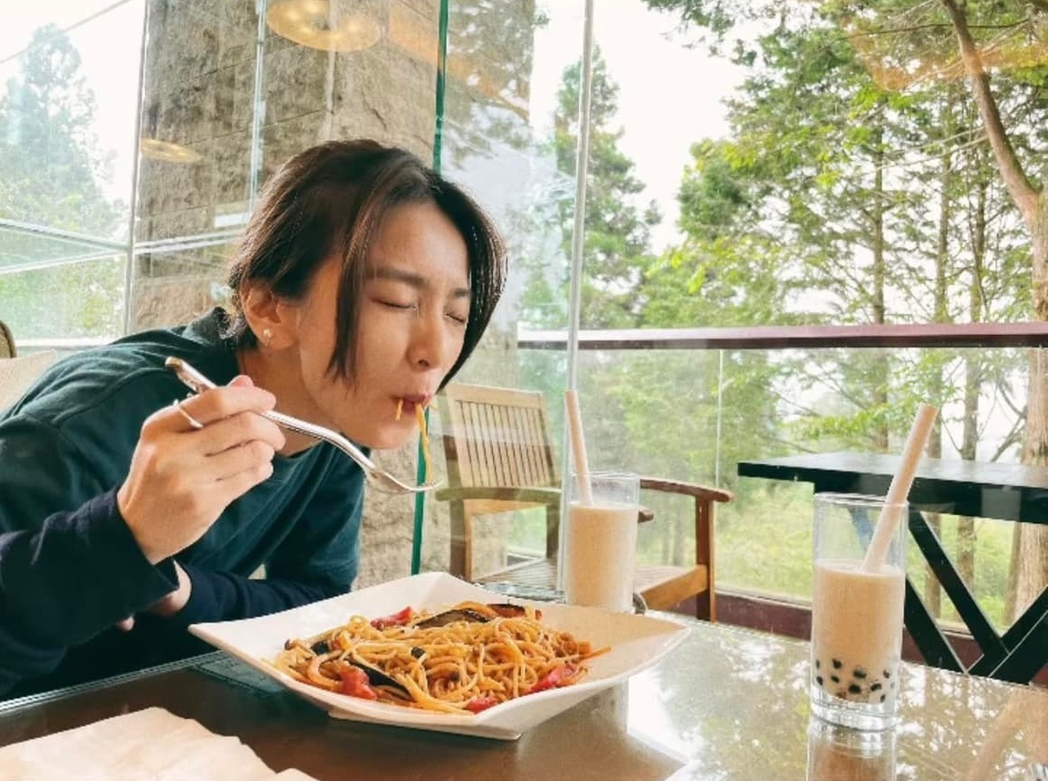 藝人田馥甄在IG發布吃義大利麵的限時動態，遭中國網友指其挺台獨，微博也被出征。(圖擷自IG)