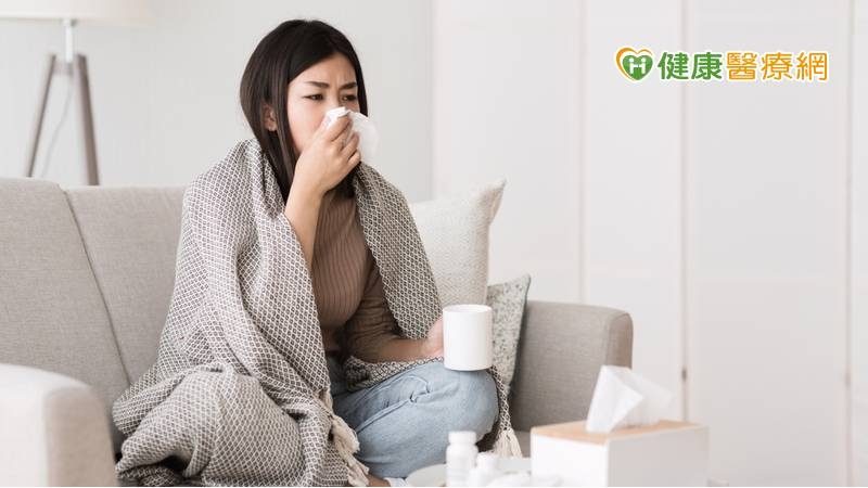 目前中醫在治療新冠肺炎用藥上，主要以抗病毒中藥、免疫調節中藥、強化體質這三類中藥，作為治療患者的核心標準方劑。(圖：健康醫療網 提供)