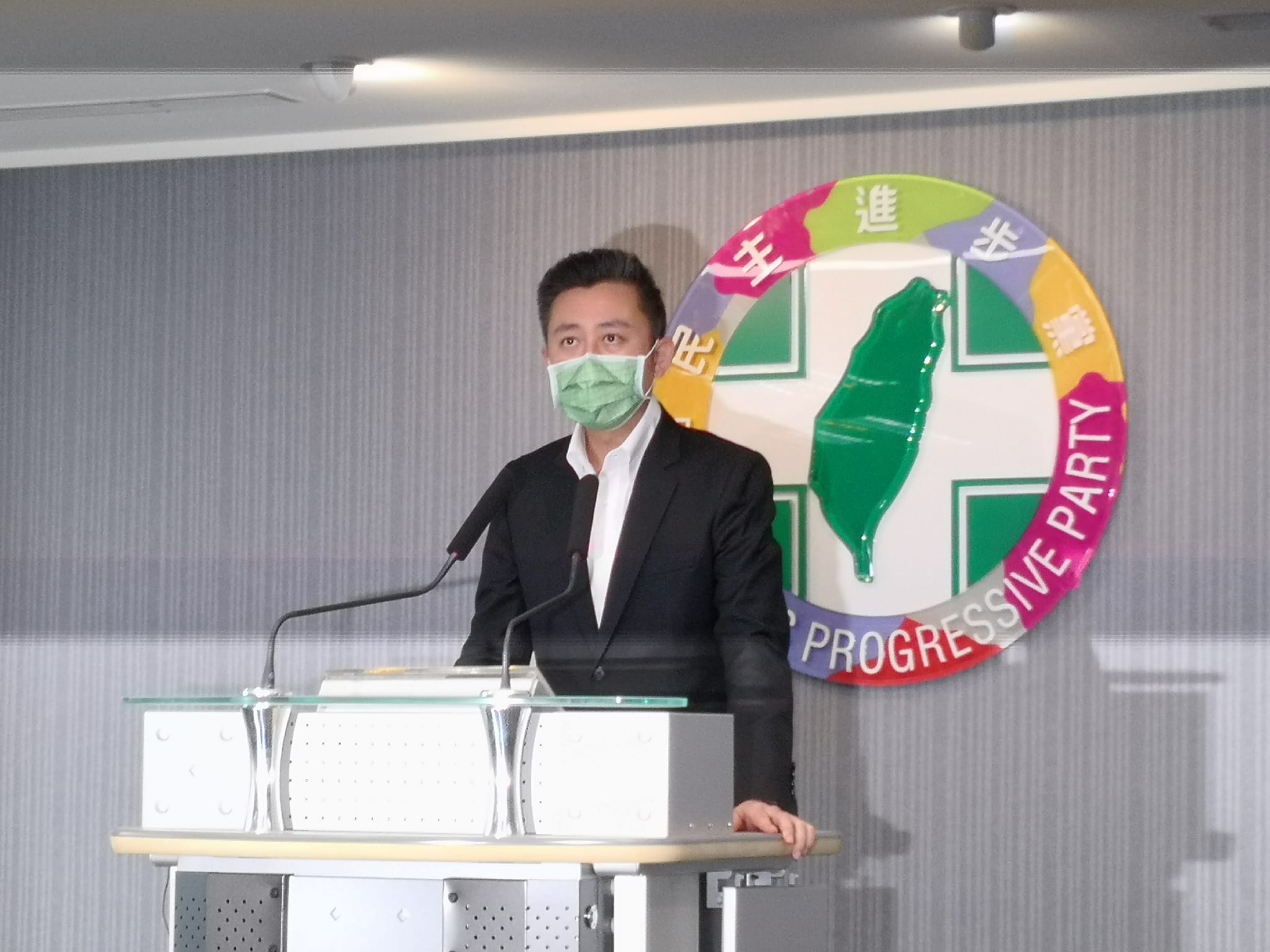 民進黨原桃園市長參選人林智堅因論文案風波，日前宣布退選。(央廣資料照)