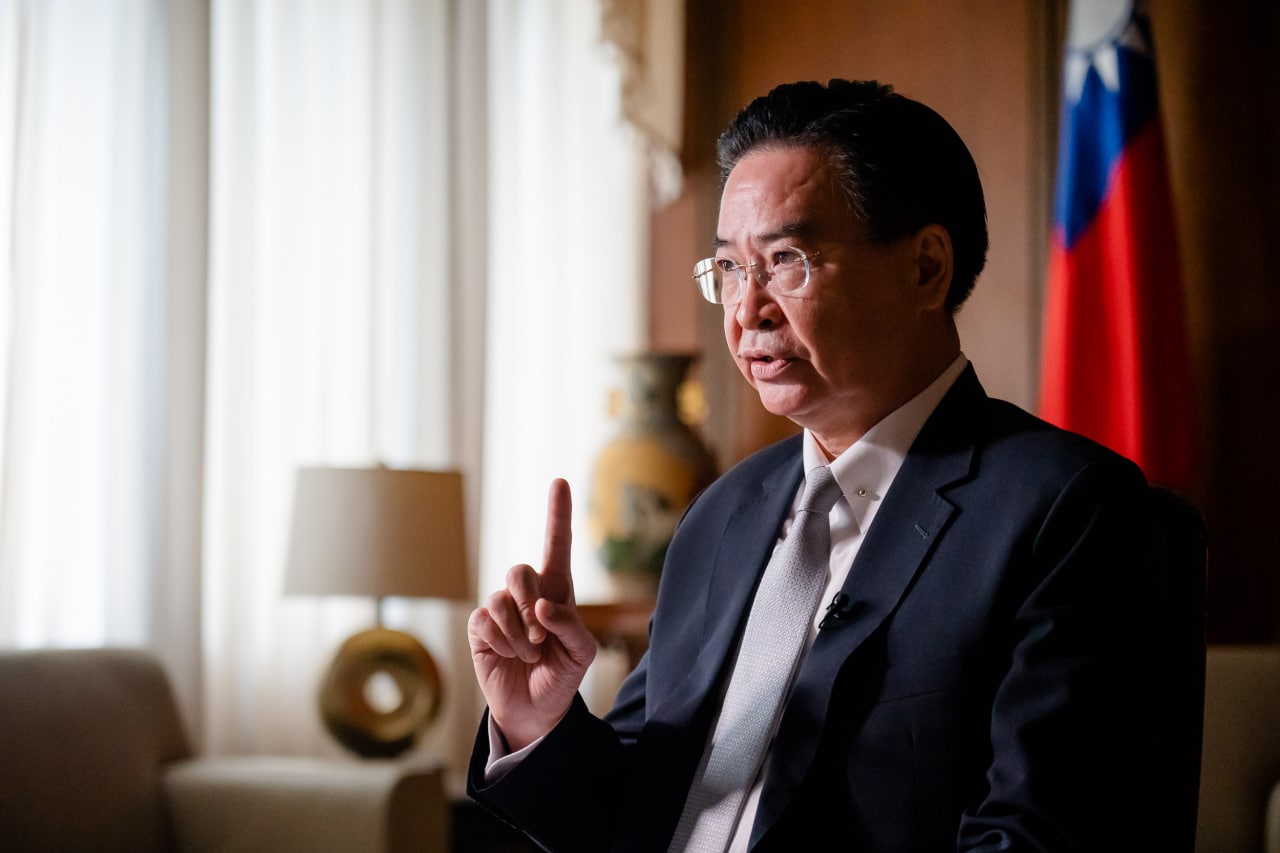 外交部長吳釗燮指出，中國威權擴張野心對全球造成威脅，以及台灣人民絕不接受所謂「一國兩制」的堅定立場。(圖:外交部)