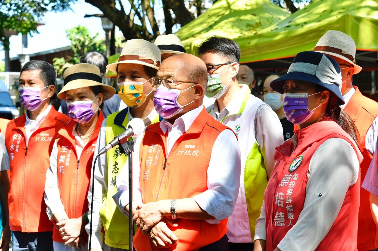 對於夏立言率團訪中，蘇貞昌13日受訪時籲國民黨懸崖勒馬。(行政院提供)