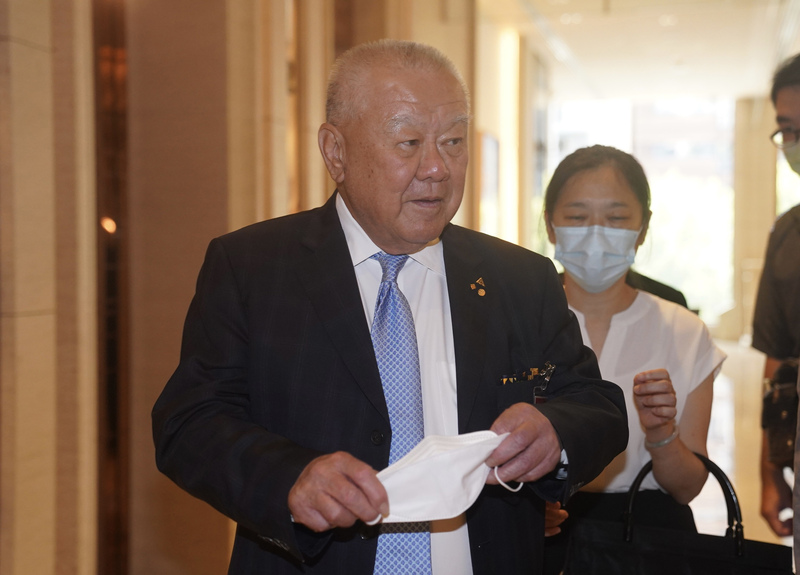 三三會理事長林伯豐（前）。(資料照片/CNA)