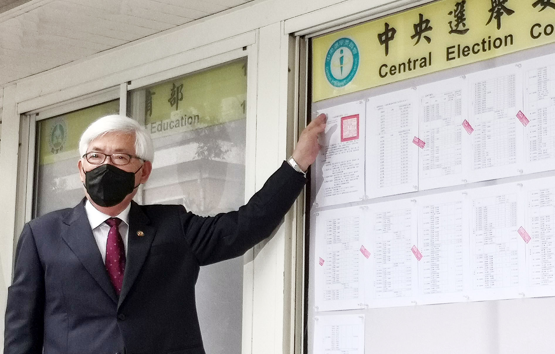 中選會主委李進勇呼籲年滿20歲國民踴躍投票，積極行使公民的權利。(資料照/劉玉秋 攝)