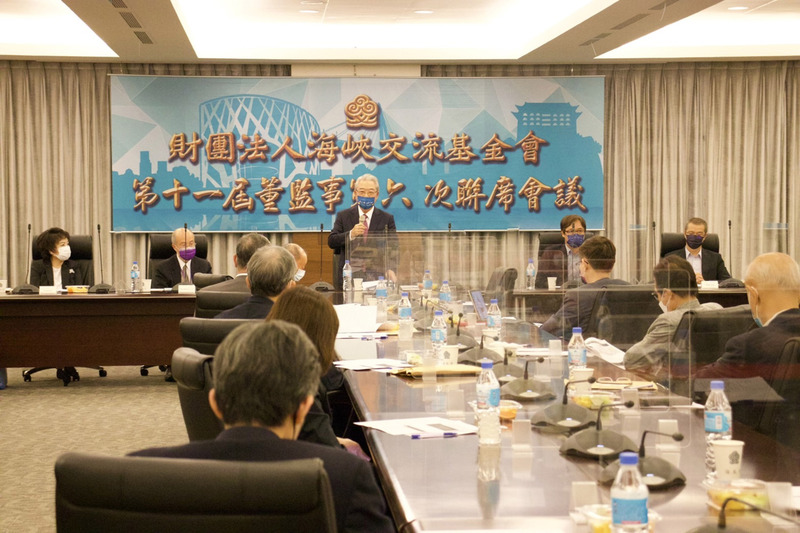 海基會2日舉行第11屆董監事第6次聯席會議，圖為海基會代理董事長許勝雄致詞。 (圖：中央社)