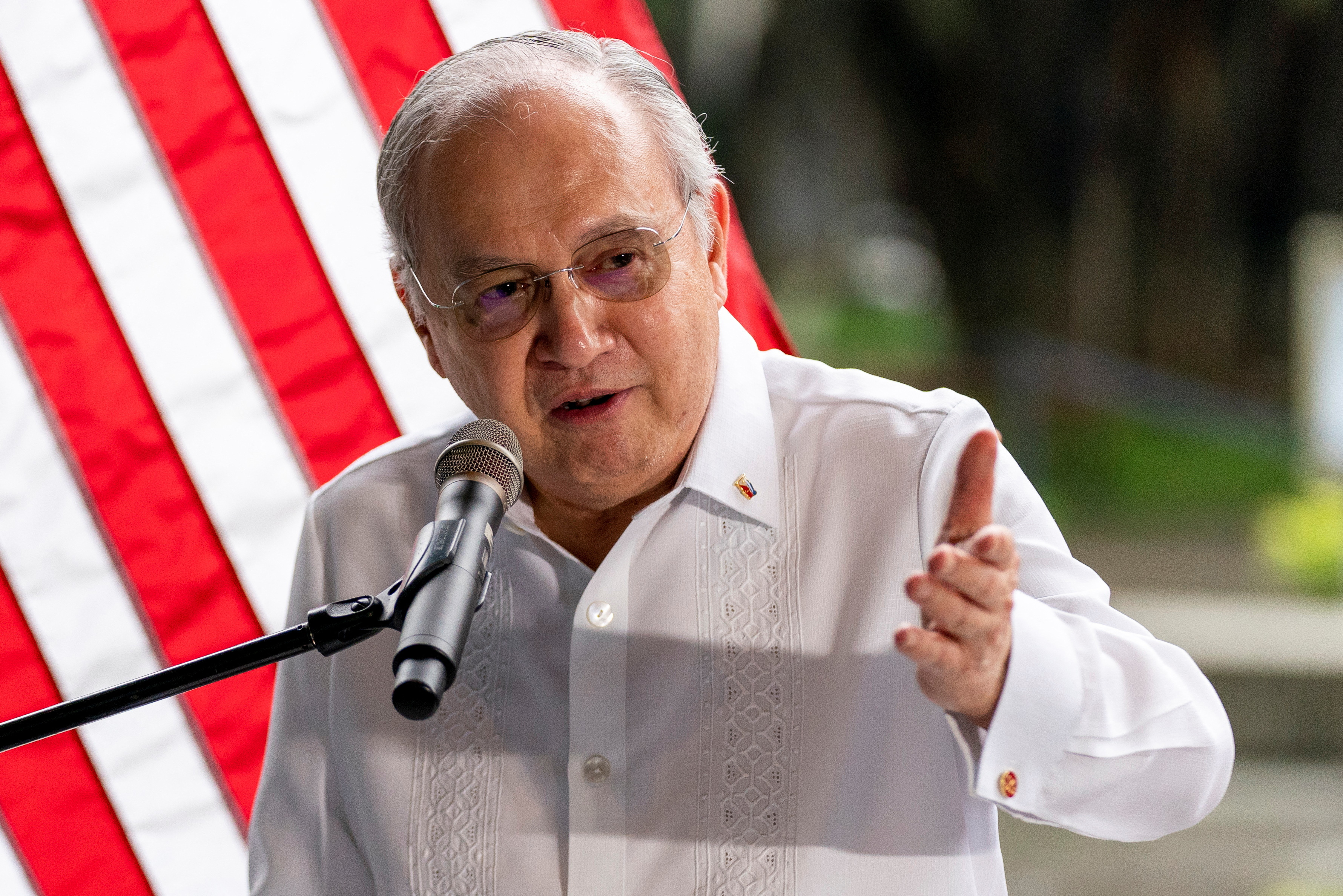 菲律賓駐美大使羅慕德斯6日表示，菲國政府計畫向美國購買的20架F-16戰機，最快明年就可以開始陸續交貨。(路透社/達志影像)