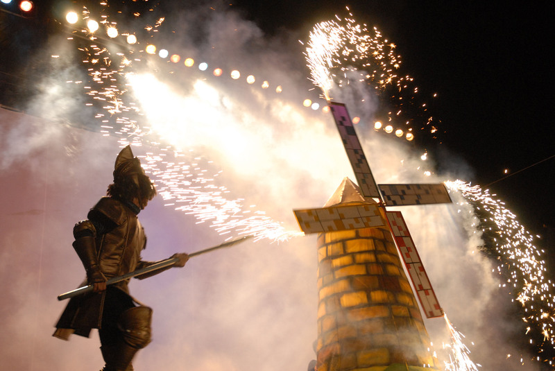中秋連假期間紙風車劇團將兵分多路，3天送上5場演出，跨足宜蘭、台北、台中及高雄，免費入場，和大小朋友歡度佳節。(圖：中央社)