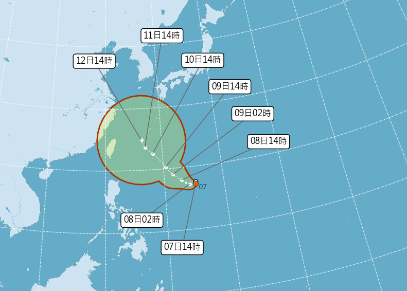 中央氣象局7日表示，在菲律賓東方海面的熱帶低壓將往琉球方向移動，預估最快今晚或明天會增強為輕颱「梅花」。(圖:中央氣象局)