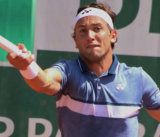 挪威好手路德(Casper Ruud)9日在美網4強賽，以3比1擊敗俄羅斯的卡察諾夫(Karen Khachanov)挺進決賽(圖取自維基)