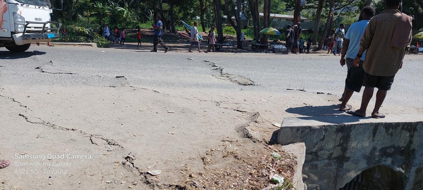 巴布亞紐幾內亞今天(11日)遭到芮氏規模7.6地震侵襲。(圖: Seba Sismos CL/Twitter)