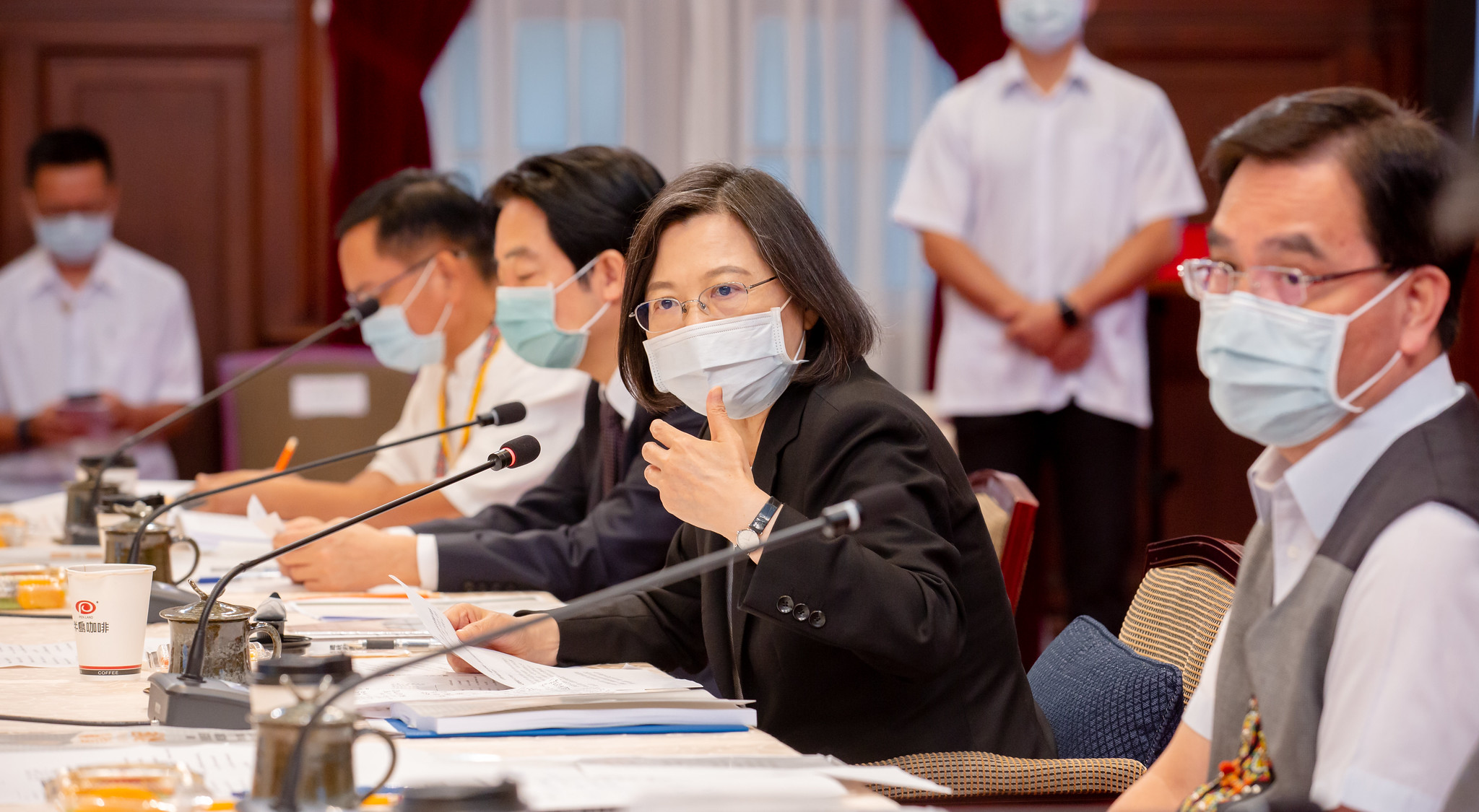 蔡英文總統20日在原轉會議上指出，只有發掘更完整的真相、誠懇面對真相，才能實現真正的和解。(圖：總統府Flickr)