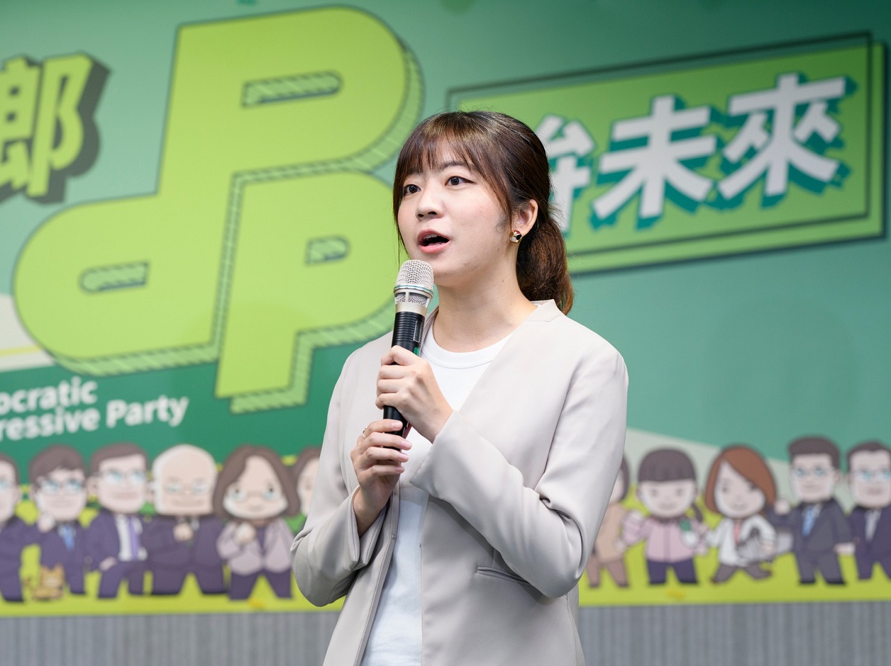 民進黨發言人謝子涵表示，國民黨持續用天災來做文章獲取政治紅利，眼裡只有選舉。(圖：謝子涵臉書)