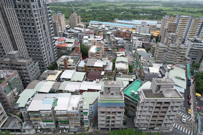 圖為台北市北投區住宅房屋。 (圖：中央社)