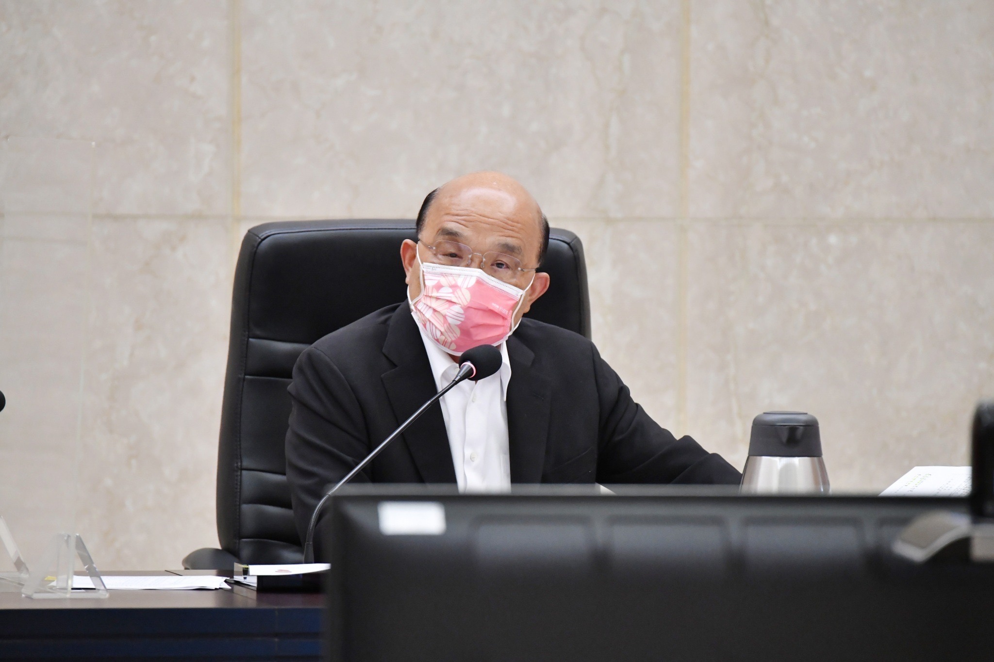 行政院長蘇貞昌26日主持推動轉型正義會報第1次會議。 (圖:行政院)