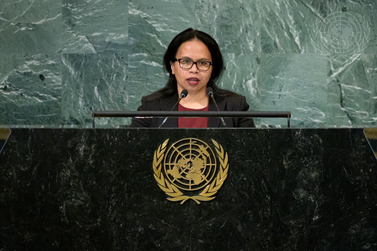 諾魯由駐聯合國常任代表東戈比爾（Josie-Ann Dongobir）26日在聯合國大會上發言。 (UN Photo/Manuel Elías)