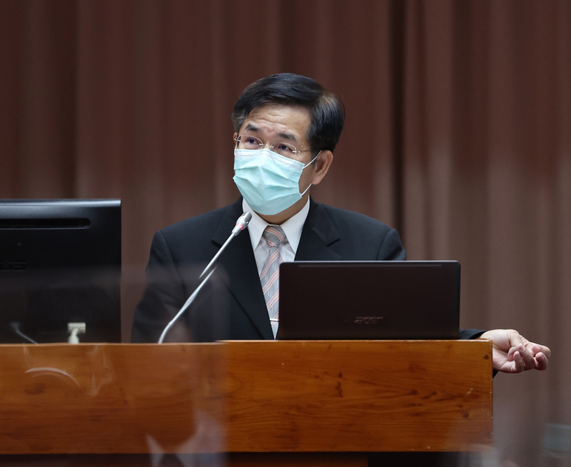 潘文忠在教委會答詢立委質詢時表示，教育部正在開發一套學術論文檢測系統，明年推出，希望減少論文抄襲事件發生。 (圖：中央社)