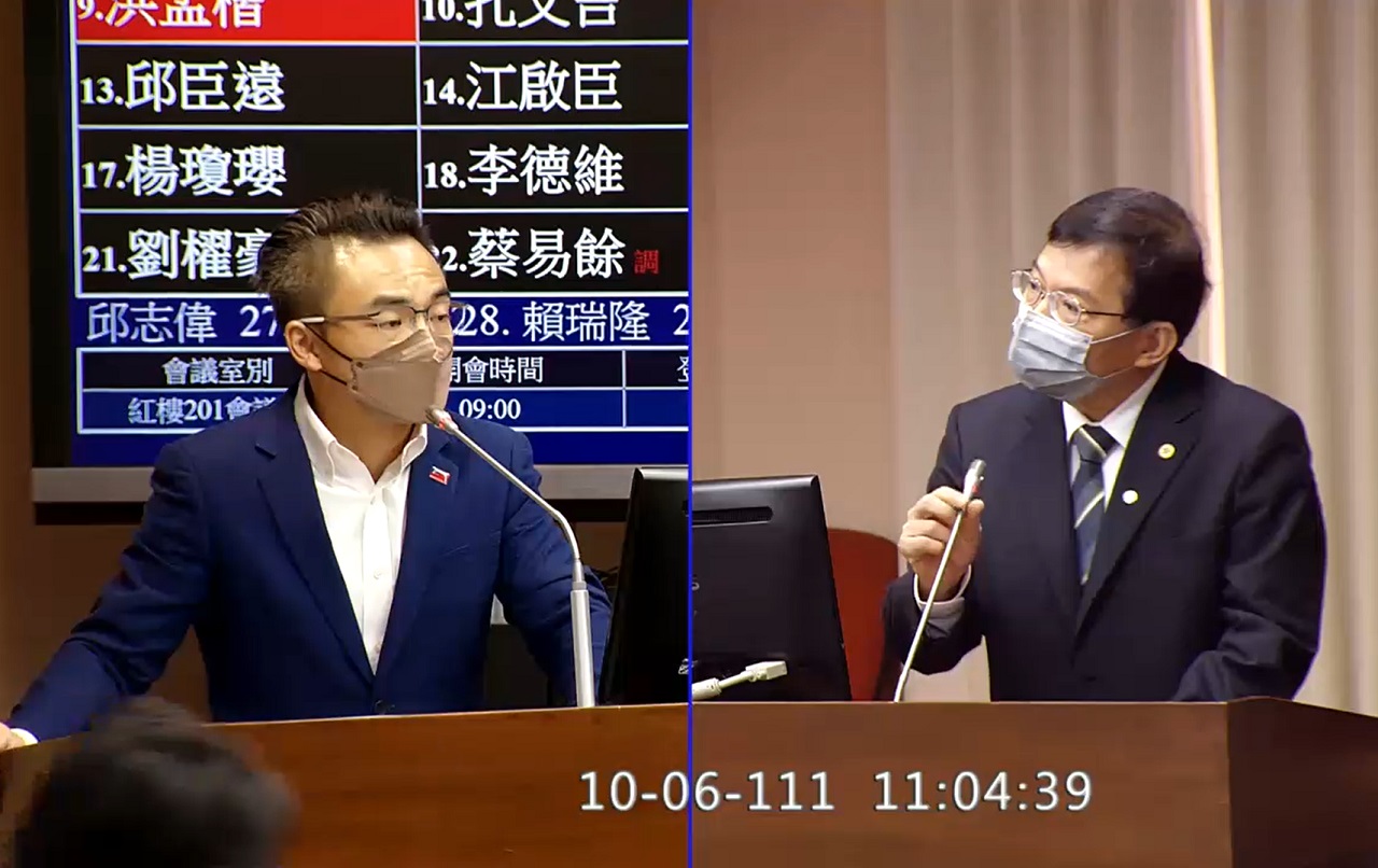 交通部長王國材6日表示，10月13日是否開放小三通需由陸委會及國安會拍板，目前仍在討論中。(圖擷自立法院IVOD)
