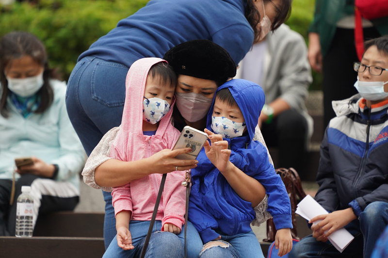 北台灣偏涼 周末恐有颱風帶來風雨。 (圖：中央社)