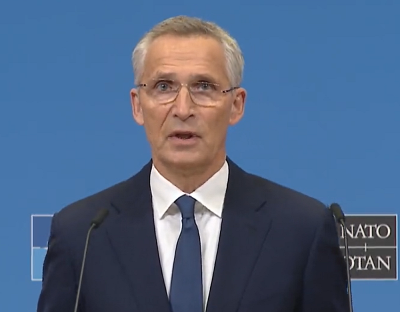 北約(NATO)組織秘書長史托騰柏格(Jens Stoltenberg)26日說，俄羅斯誣陷烏克蘭準備使用「髒彈」符合莫斯科的欺騙記錄。(圖擷自NATO推特)