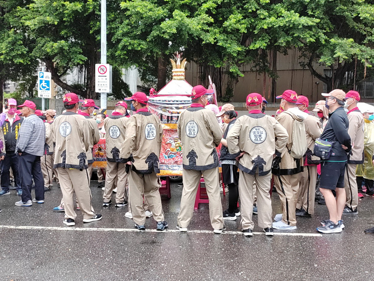 台北市葫蘆寺15日舉行建廟75週年水陸除瘟巡安起駕大典，蔡英文總統表示，葫蘆寺這次登高一呼，把全台九大宮廟都召集起來，祈求風調雨順、國境平安 (央廣記者王照坤 攝)