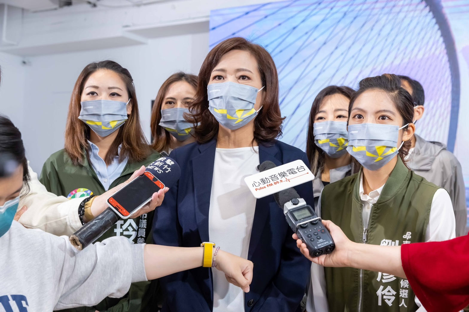 民進黨新竹市長參選人沈慧虹回應高虹安論文爭議。(沈慧虹競選辦公室提供)