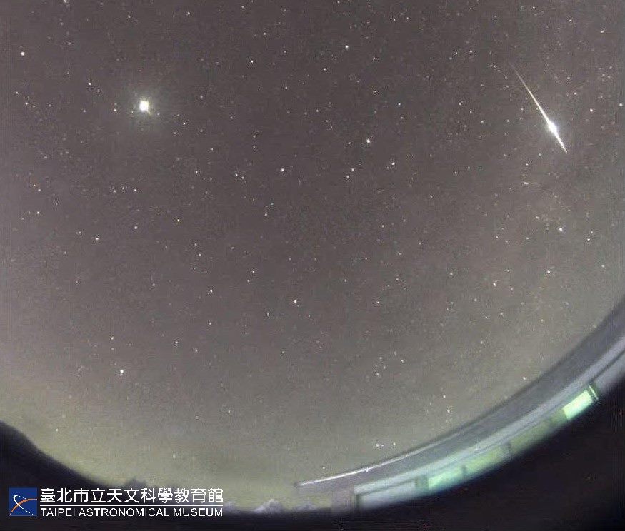 每年10月中旬到12月初出現的金牛座流星雨，今年將再度爆發，出現火流星的比例高。(圖：台北市立天文科學教育館)