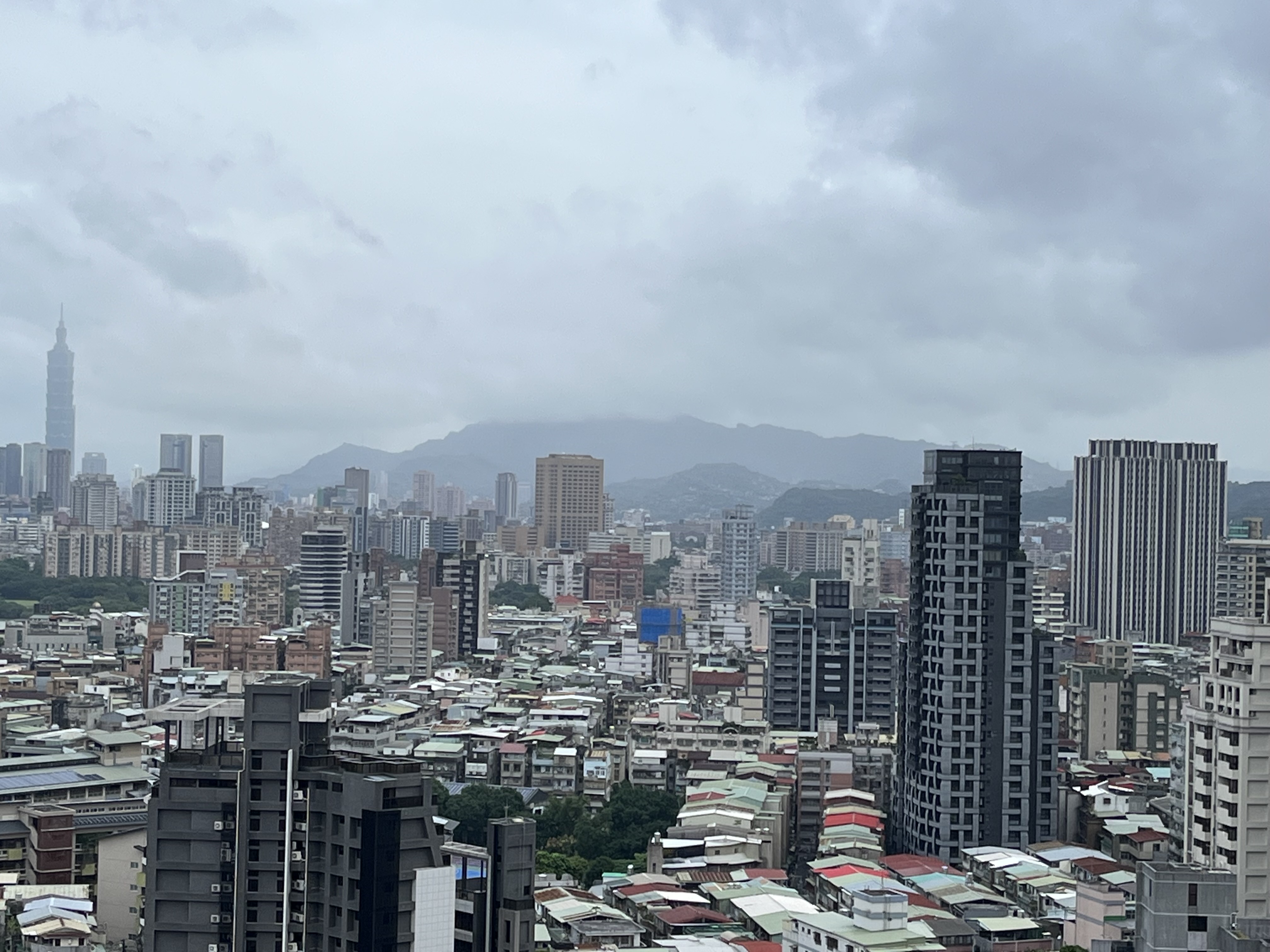 國內房市2年來的多頭氣勢，在今年下半年暫時劃下休止符。(資料照片／陳林幸虹 攝)