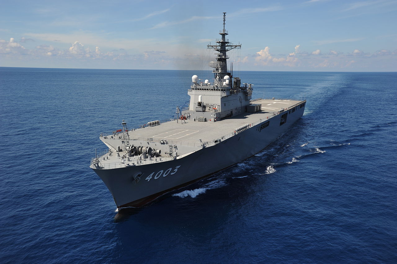 圖為日本海上自衛隊的大隅級輸送艦－國東號。(圖：取自維基百科)