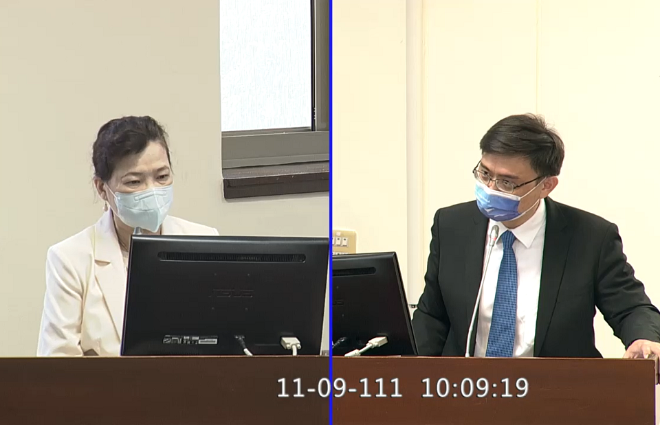 民進黨立委賴瑞隆詢問經濟部長王美花關於台積電高雄設廠等問題。(圖擷自立法院IVOD)