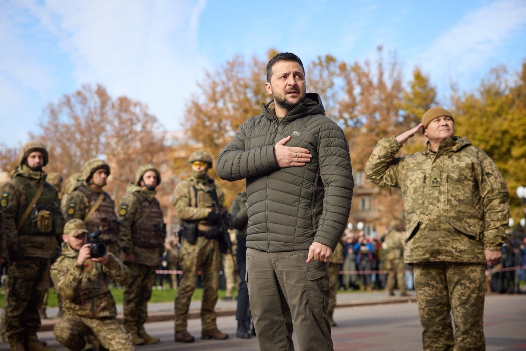 烏克蘭總統澤倫斯基(Volodymyr Zelensky)14日前往南部城市赫爾松(Kherson)訪問。 (圖:烏克蘭總統府)