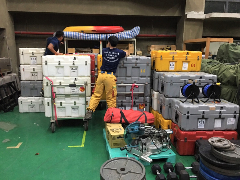 印尼西爪哇省21日強震釀多人死傷，索羅門群島22日也發生規模7.0強震。對此，消防署表示，已責成消防署特種搜救隊員進行人道救援任務整備。（消防署提供） (圖：中央社)