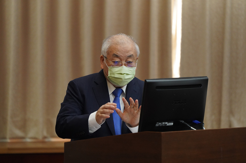 主計長朱澤民表示，普發新台幣6000元保守估計可增加經濟成長率0.3個百分點。(圖:中央社)