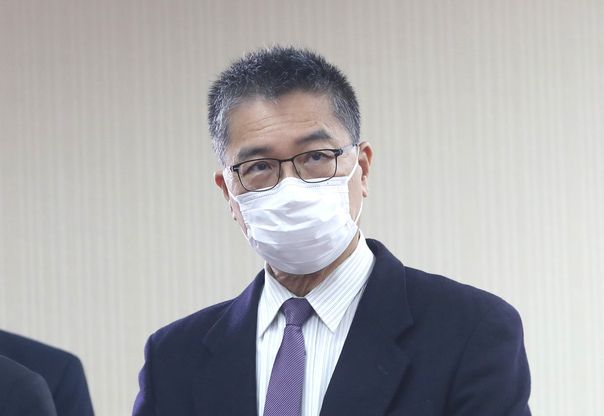 媒體報導，內政部長徐國勇（圖）將離任，可能轉任民進黨祕書長。徐國勇1日在立法院受訪表示，沒有接到任何徵詢，但政務官本來就是隨時下台，這沒什麼。 (圖：中央社)