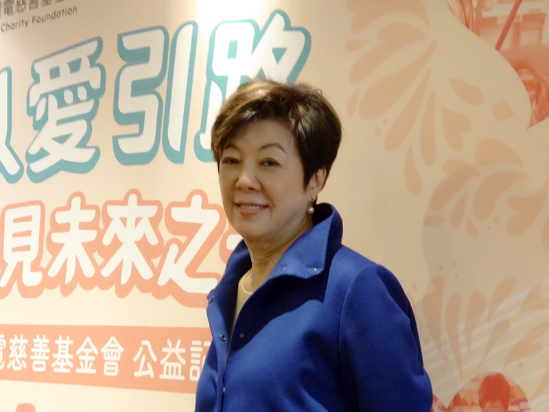 台積電慈善基金會董事長張淑芬14日出席基金會記者會時表示，美國總統拜登日前出席台積電亞利桑那州廠移機典禮，在國際性場合公開提到兩人認識49年，令她嚇一跳。 (圖：中央社)