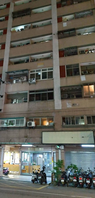 外傳是抖音在台分公司的「字節跳動台灣股份有限公司」，地址登記在台中市東區十甲路一棟社區大樓，但社區大樓管理員表示不清楚。(圖：中央社)