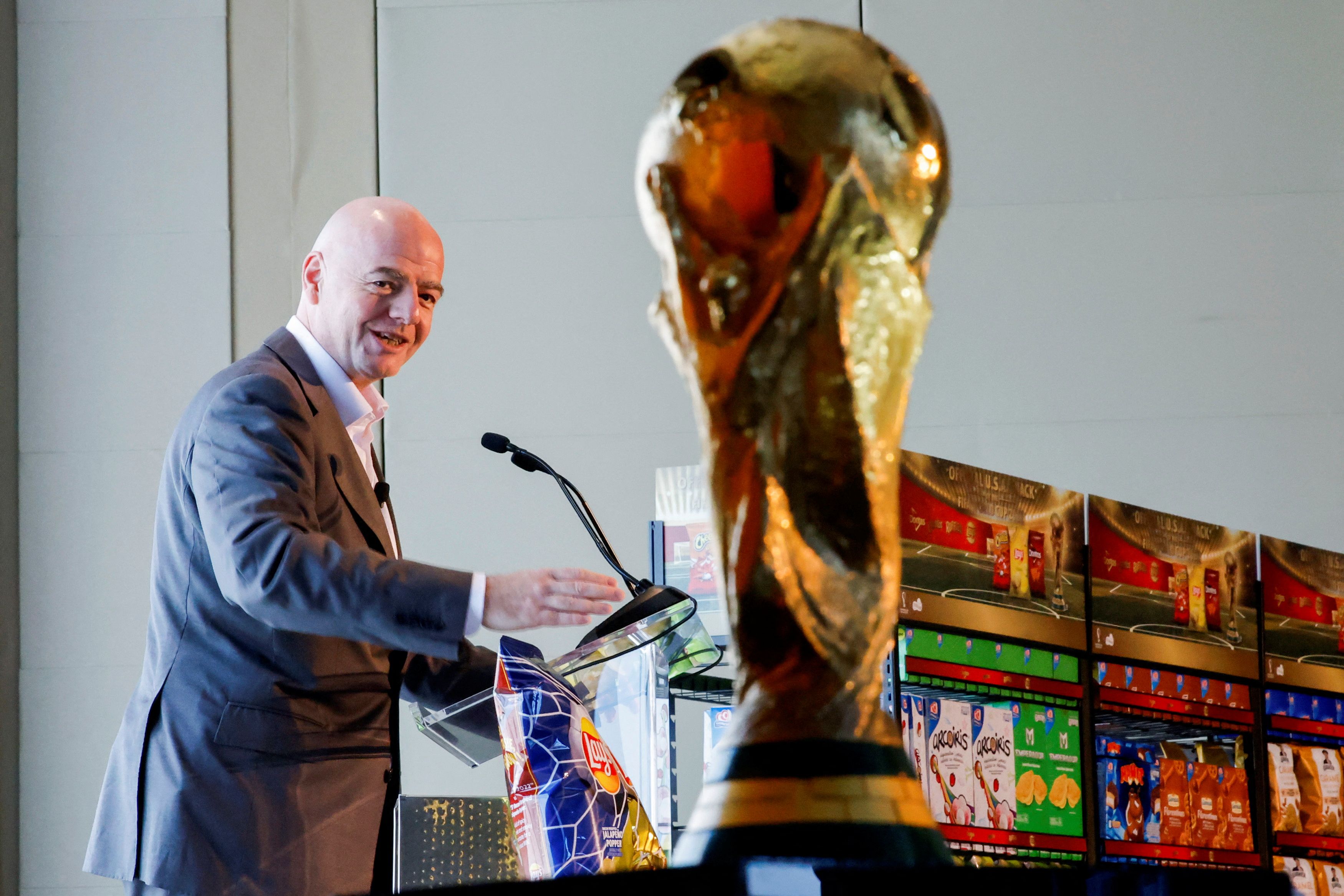 國際足球總會(FIFA)主席英凡提諾(Gianni Infantino)把擴大比賽規模列為優先事項。(資料照/RT/達志影像)