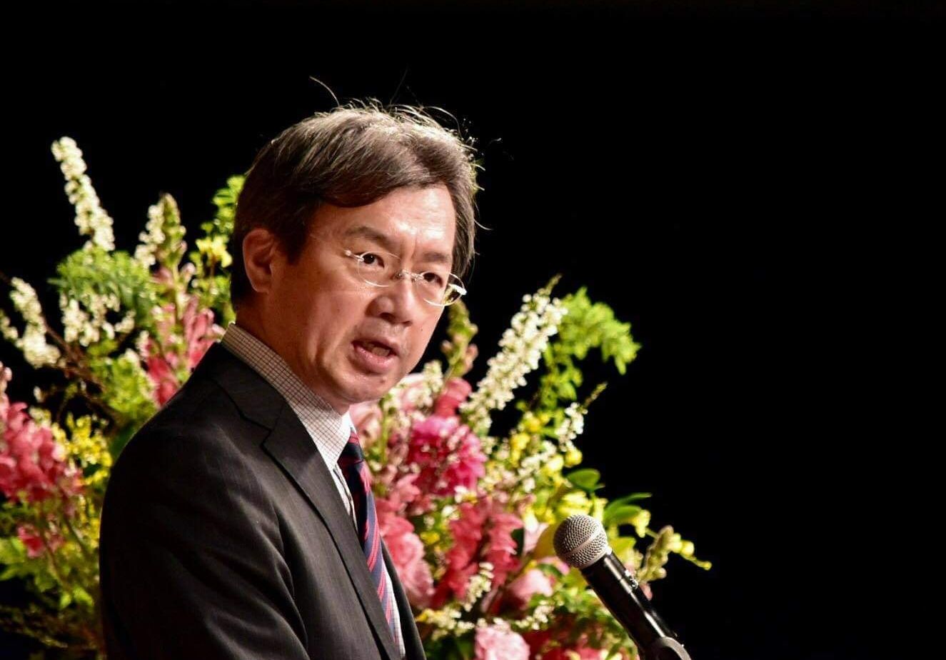 日本復興大臣秋葉賢也(Kenya Akiba)  (臉書)
