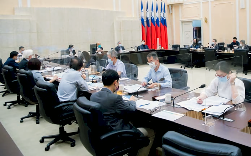 行政院會。(資料照片/ 行政院臉書)
