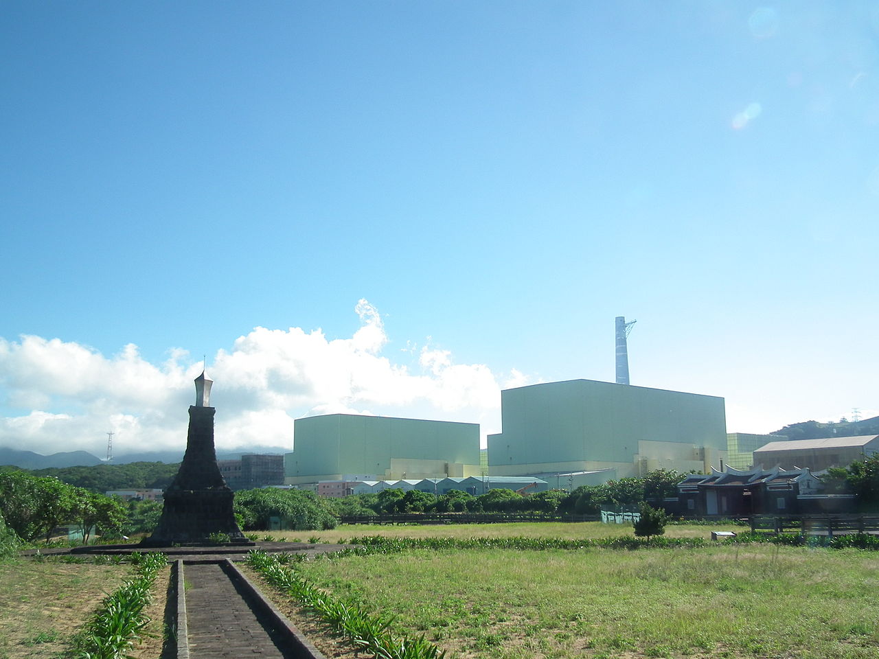 核四廠場址擬轉型為綜合電力園區，並設置風電、光電、海洋能示範機組、儲能等設施。(圖：維基百科)