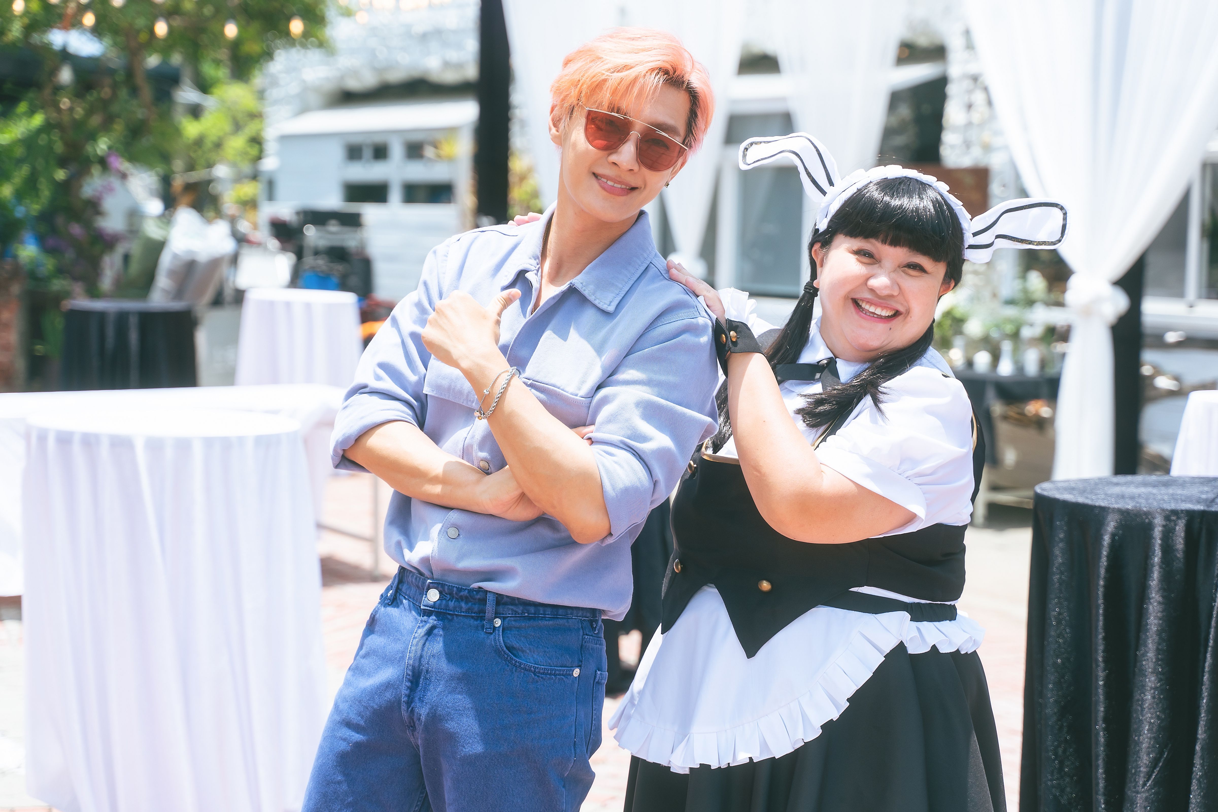 《我的婆婆怎麼把OO搞丟了》中，鍾欣凌變身追星狂粉，片中瘋狂對炎亞綸示愛。(威視電影提供)