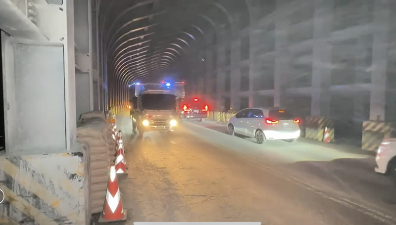 公路總局第四區養護工程處長林文雄指出，蘇花公路大清水隧道18日下午5時起將恢復正常通車至1月底。(圖:中央社)