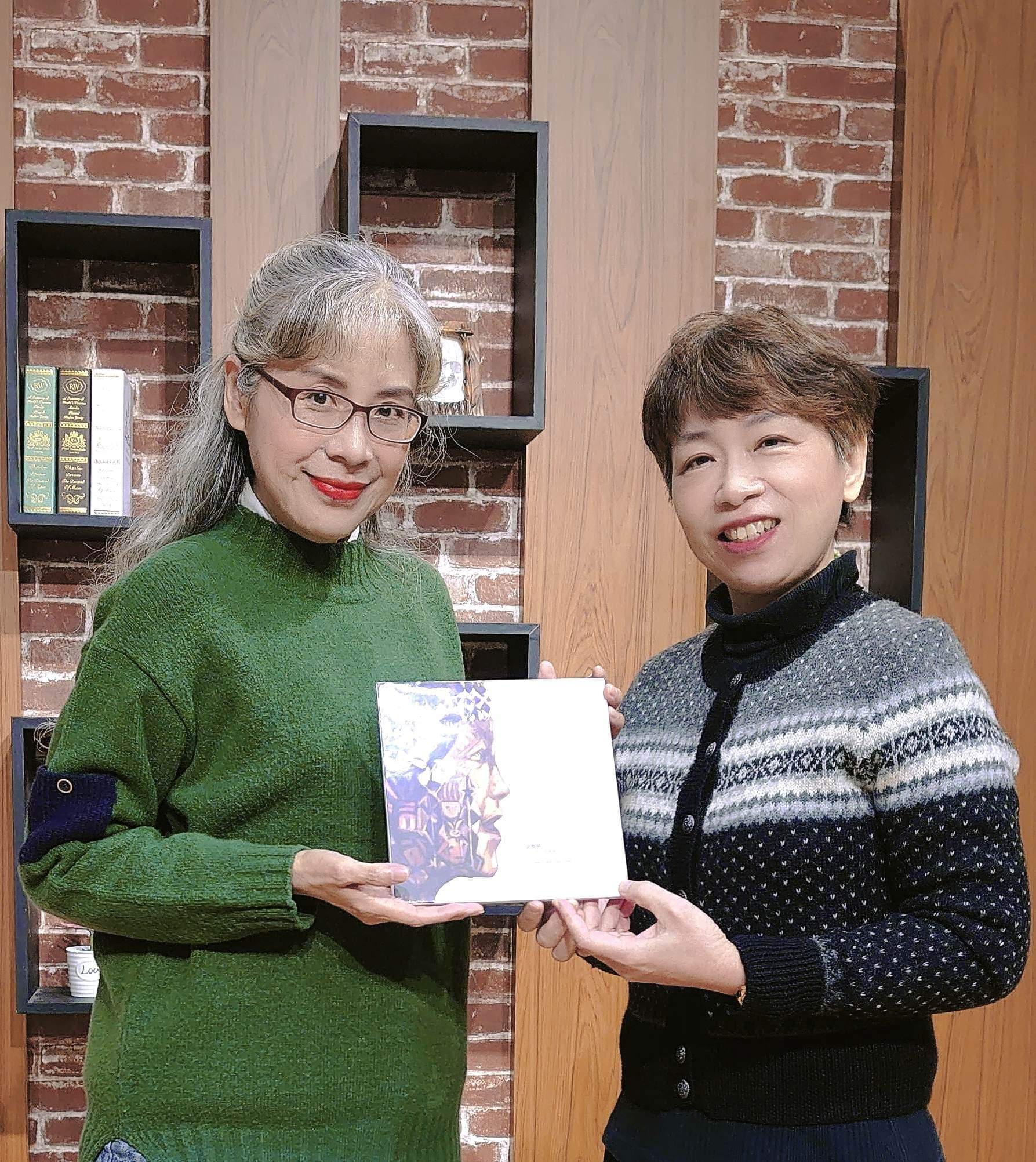 Voice to the World 主持人黃介文專訪小提琴演奏家張雅晴