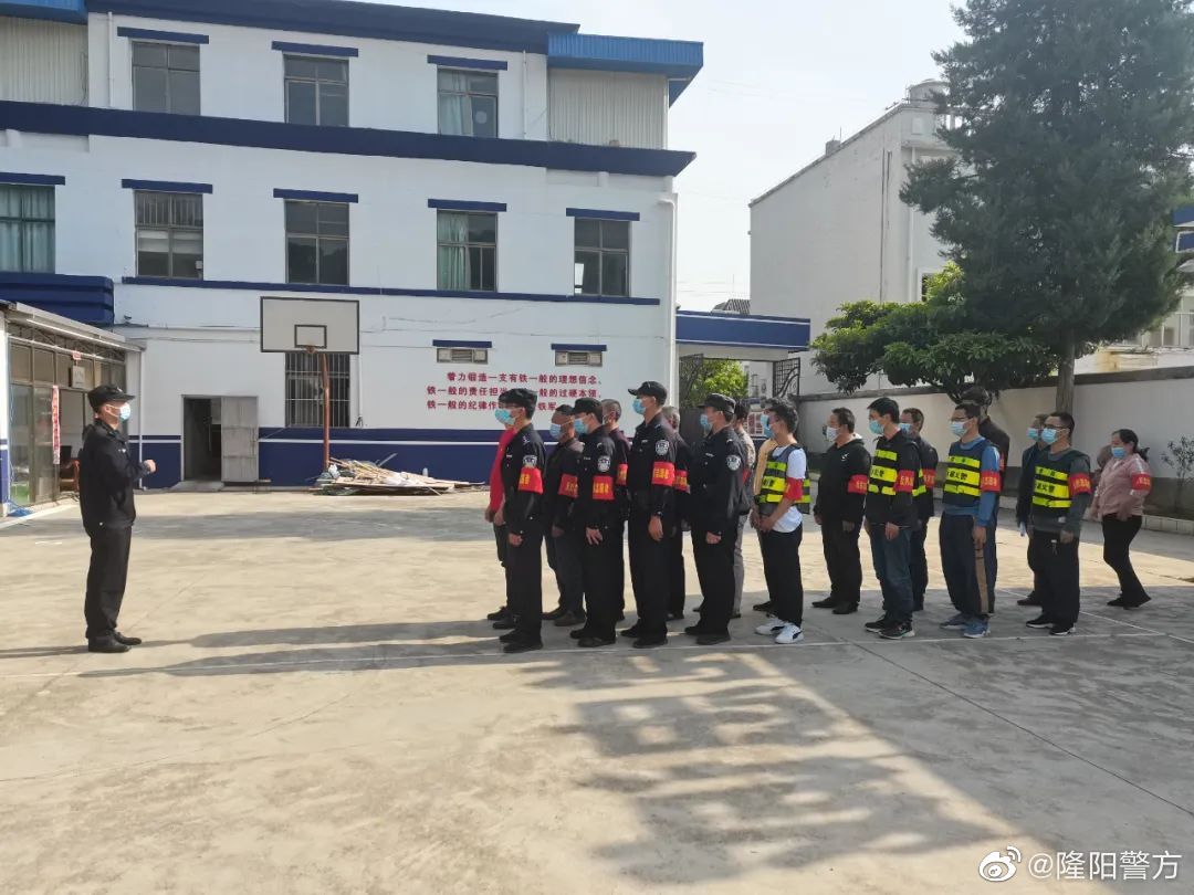 治保會是自1950年代以單位體制建立的監控機制，在中共基層組織和警方指導下尤其強化監控和壓制在工作場所的抗議。(示意圖/微博)