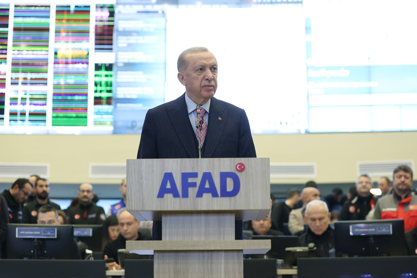 土耳其東南部6日發生兩場強震，總統艾爾段（Recep Tayyip Erdogan）晚間宣布全國進入7日哀悼期。(圖:土耳其總統府)