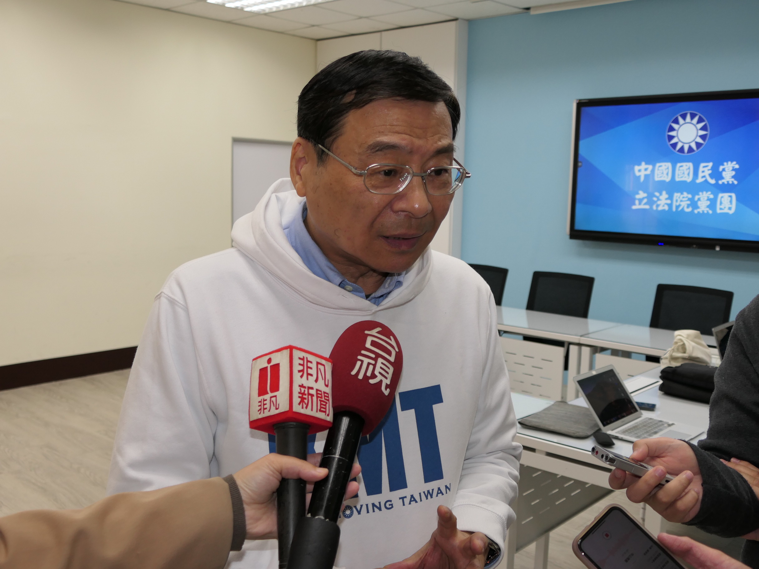 國民黨團總召曾銘宗今天(13日)表示，未規劃參選區域立委，會慢慢退出政壇。(趙婉淳 攝)