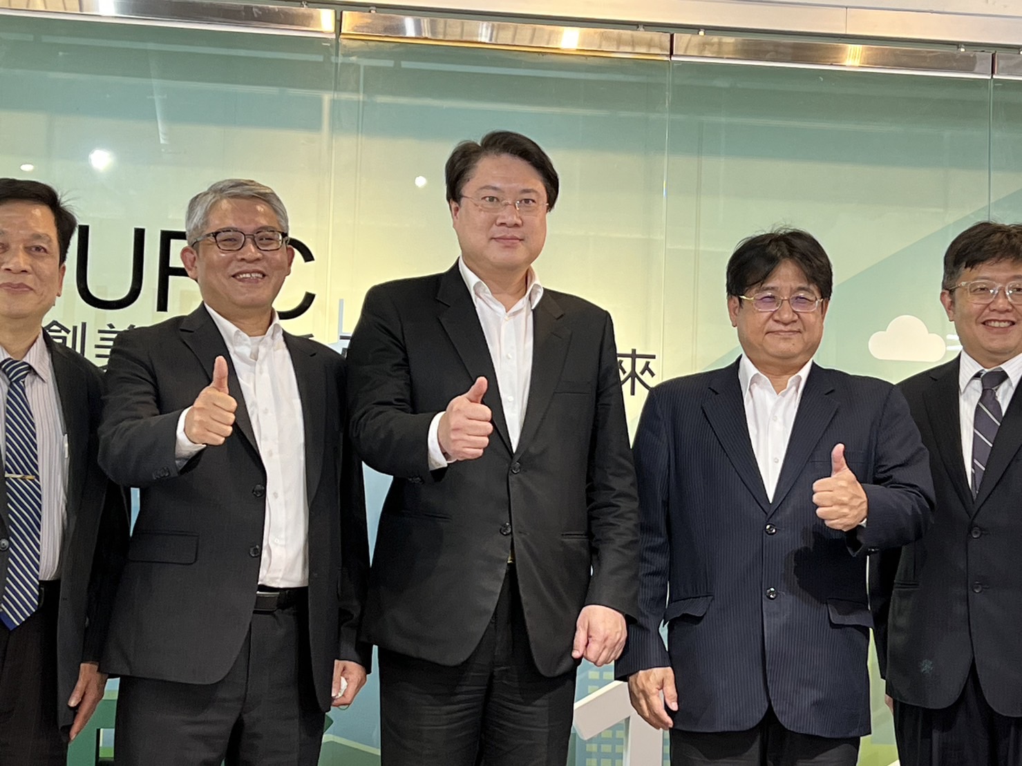 協助青年買房子，內政部長林右昌拋出青年購屋積金協助機制構想。(王韋婷攝)