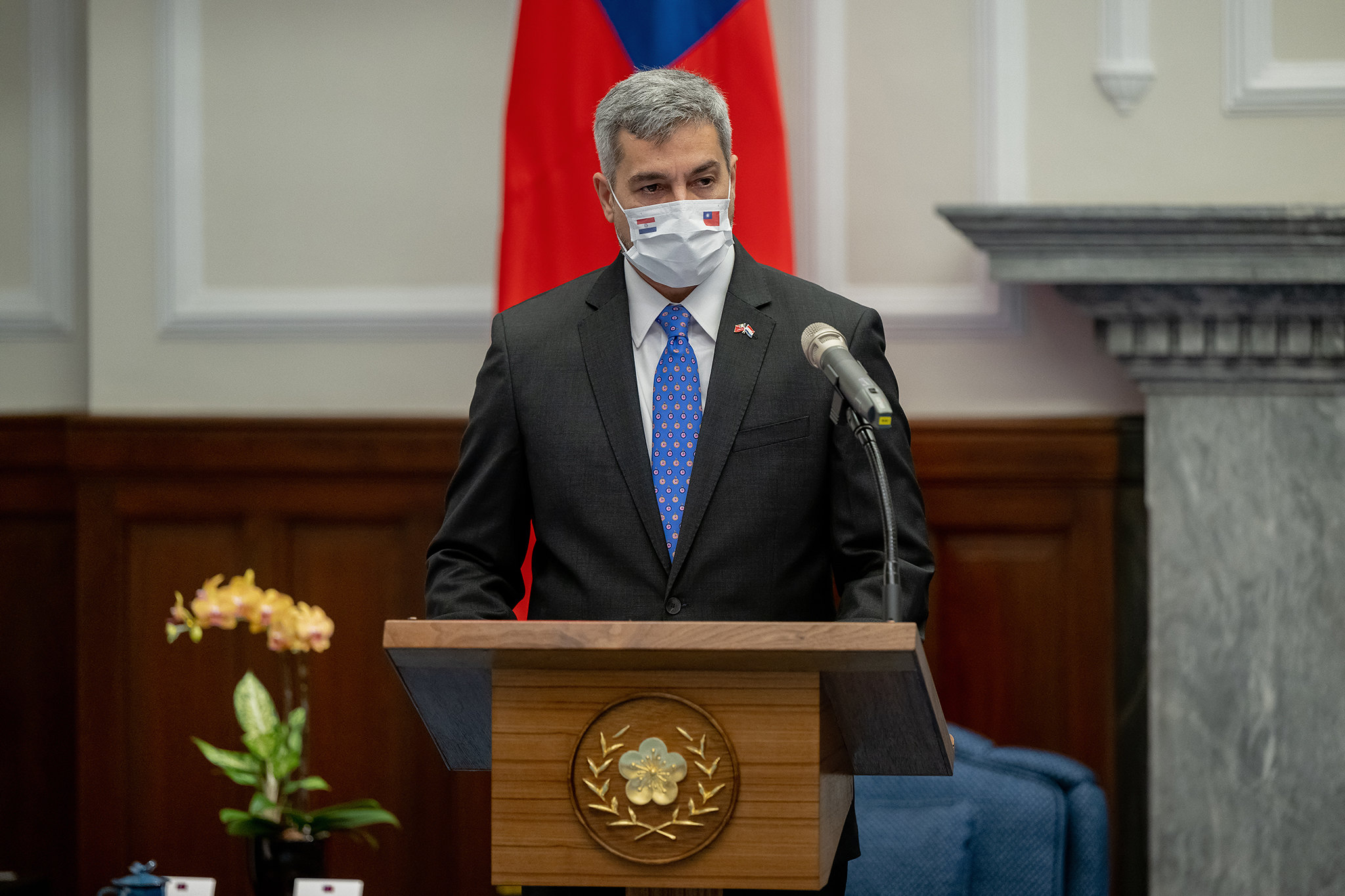 巴拉圭總統阿布鐸（右）表示，他相信台灣需要世界、世界也需要台灣。(圖：總統府Flickr)