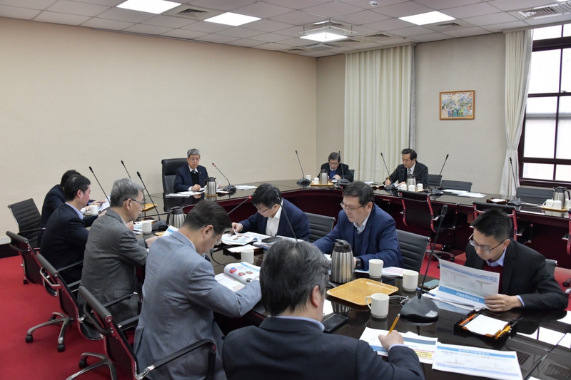 行政院長陳建仁20日上午召開擴大防疫會議。（行政院提供） (圖：中央社)