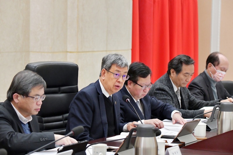 行政院長陳建仁上任後，20日首次主持「112年度第1次治安會報」，要求各部會針對反毒、掃黑、打詐等各項治安工作不斷精進，並盤整各項維護治安工作所需人力、經費，行政院將全力支持。（行政院提供） (圖：中央社)