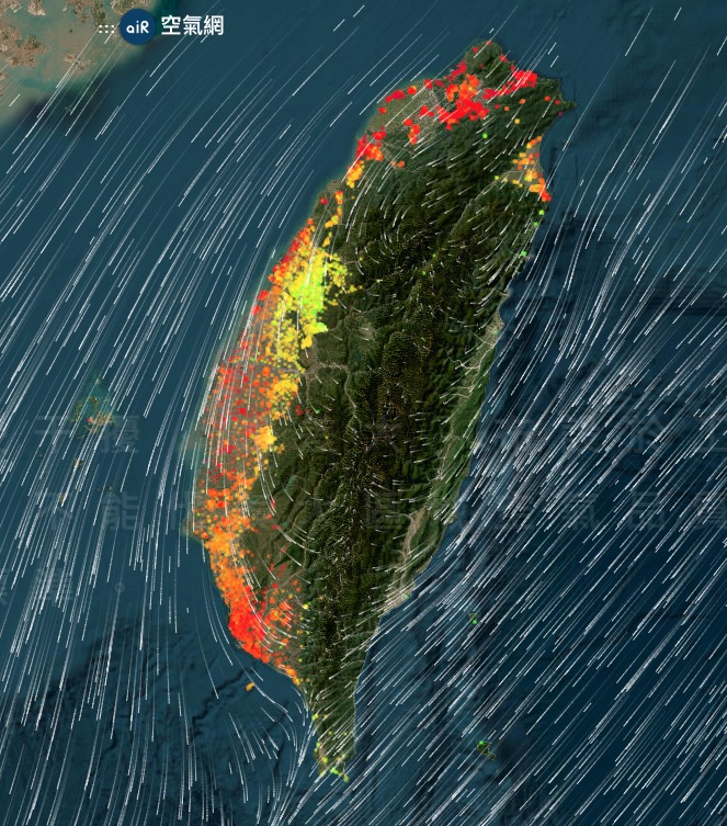 中央氣象局長鄭明典19日呼籲嚴重的境外移入空污事件，晚上關好門窗、不要淋雨。 (鄭明典臉書)
