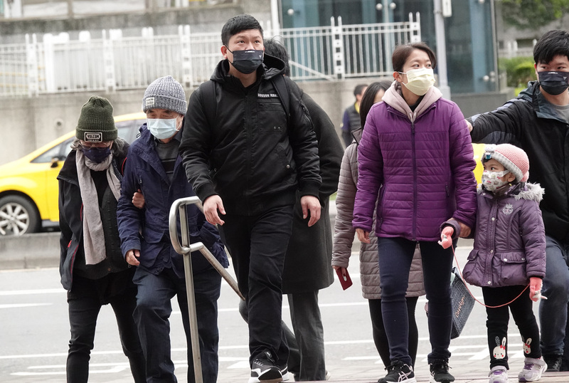 輻射冷卻發威 17縣市早晚防10度以下低溫。 (圖：中央社)